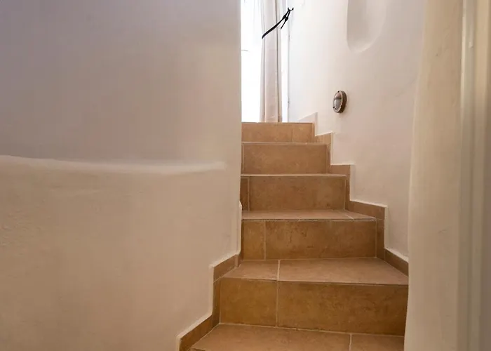 호텔 La Maltese Estate 이메로비글리