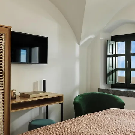 La Maltese Estate Hotel